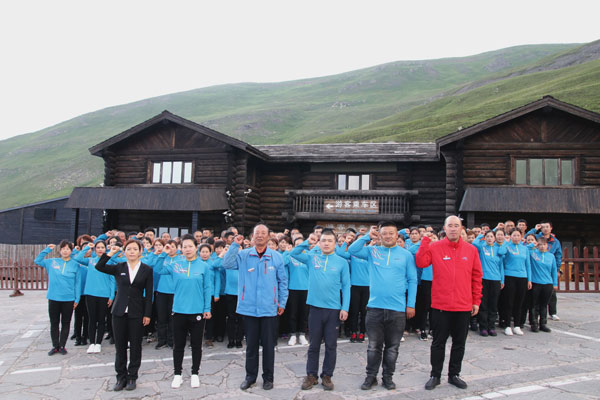 不忘初心記宗旨 誠信文明我?guī)ь^